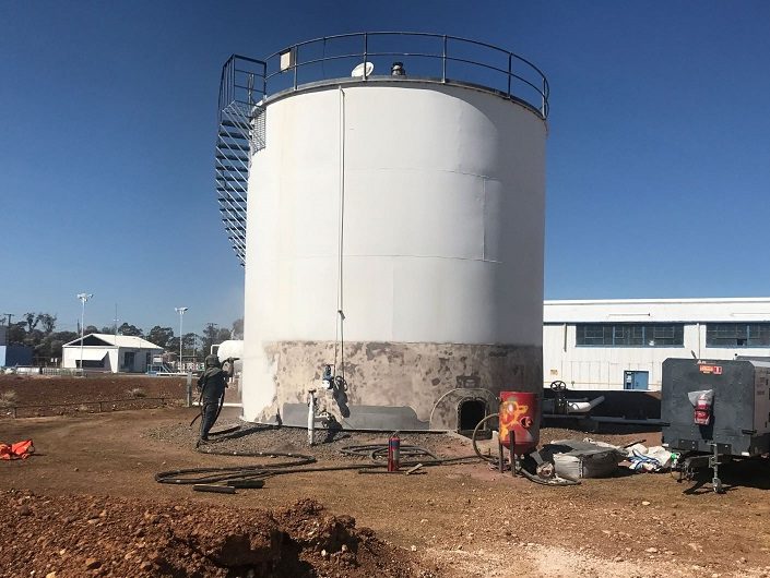 oil tank painting restoration